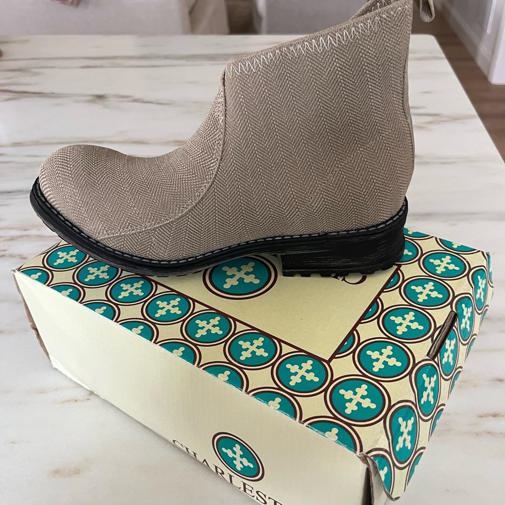 New in box Charleston Shoe Liberty boot. Tan Herringbone size 8. New in box